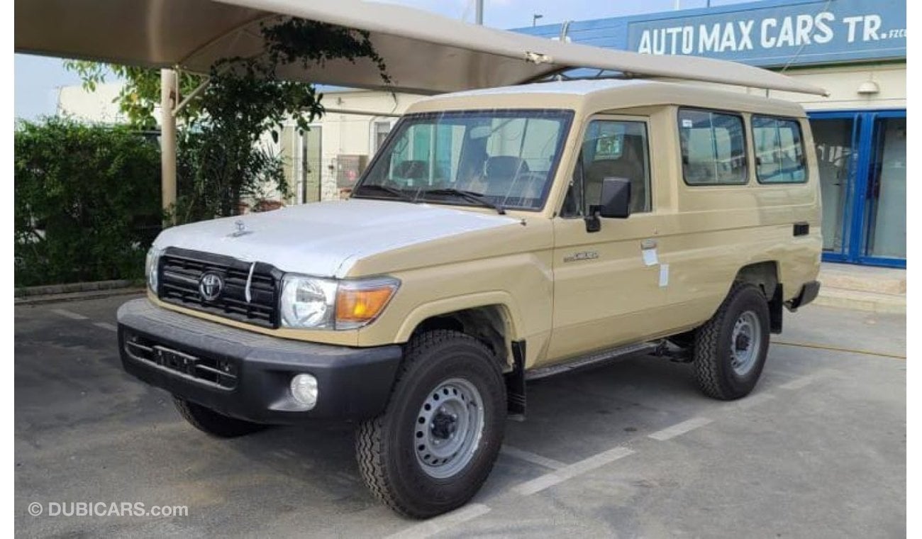 Toyota Land Cruiser Hard Top TOYOTA LAND CRUISER LC78 HARDTOP 4.2L WITH DIFF LOCK POWER WINDOWS DIESEL V6 MY 2023 BEIGE AND WHITE