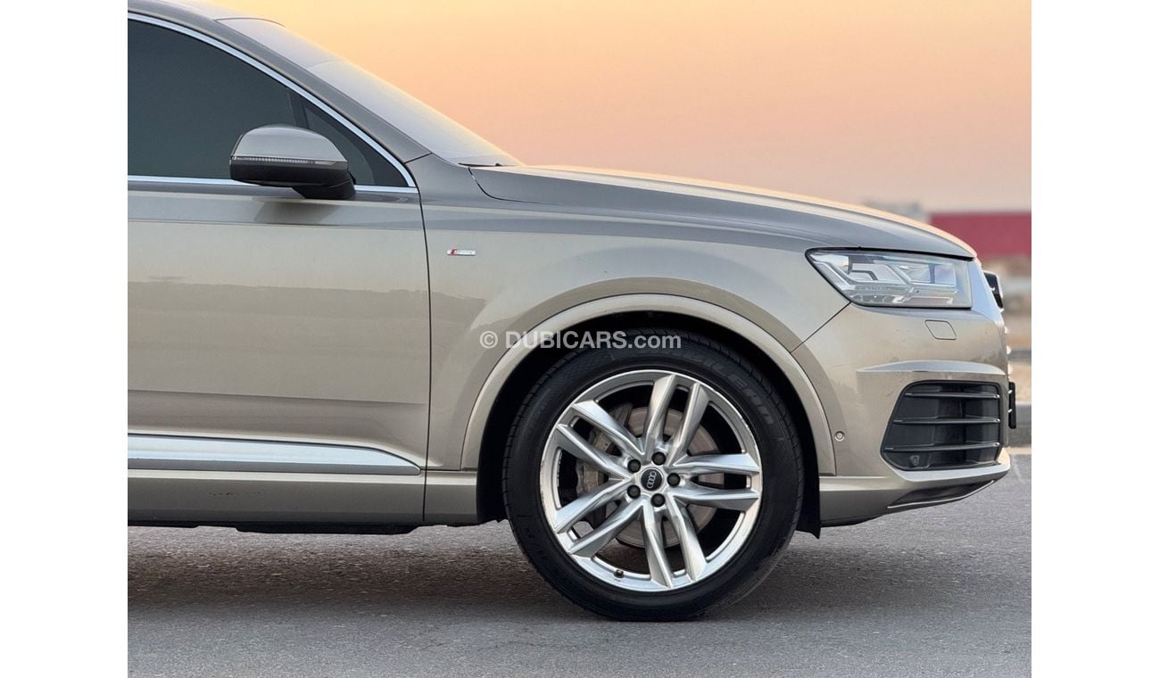 Audi Q7 45 TFSI quattro Luxury 3.0L