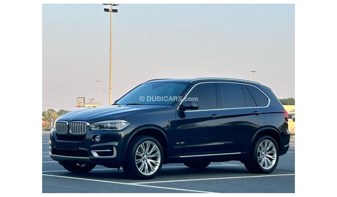 BMW X5 35i Exclusive BMW X5 2017 GCC // 2KEYS // ORGINAL PAINT // ACCIDENT FREE // PERFECT CONDITION