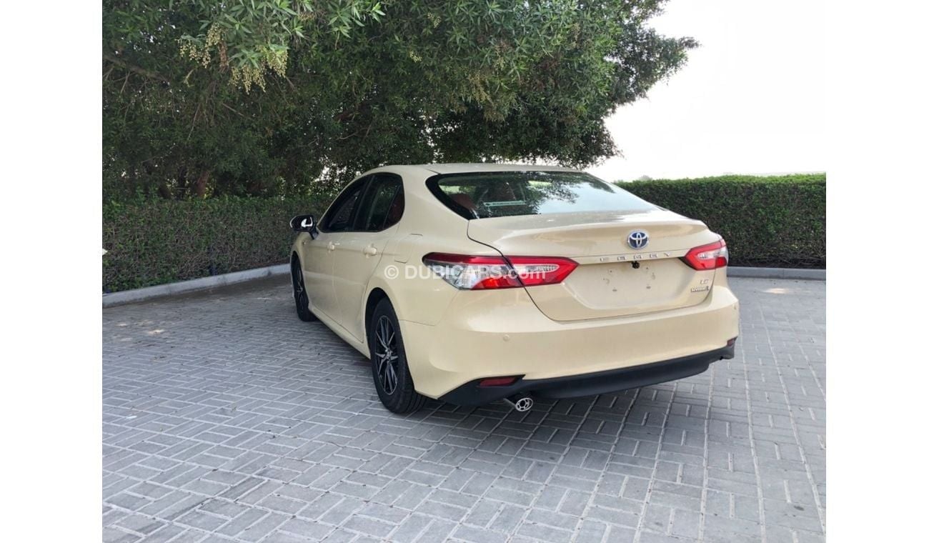 تويوتا كامري LE Hybrid 2.5L (TAKCI)