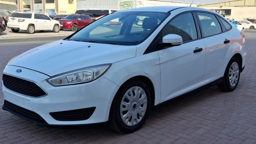 Ford Focus Ambiente 1.6L Hatchback