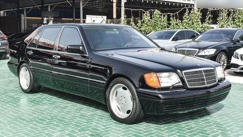 Mercedes-Benz 320