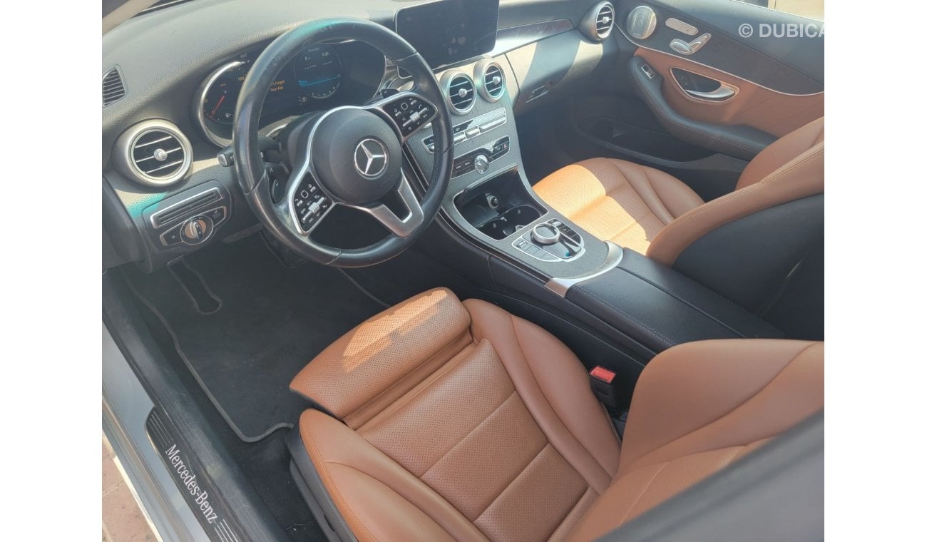 Mercedes-Benz C 300 Luxury 2.0L