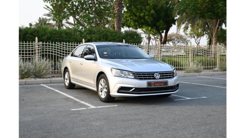 Volkswagen Passat - APPLE CARPLAY - VOLKSWAGEN PASSAT COMFORTLINE - AGENCY SERVICE - LOW MILEAGE - FIRST OWNER