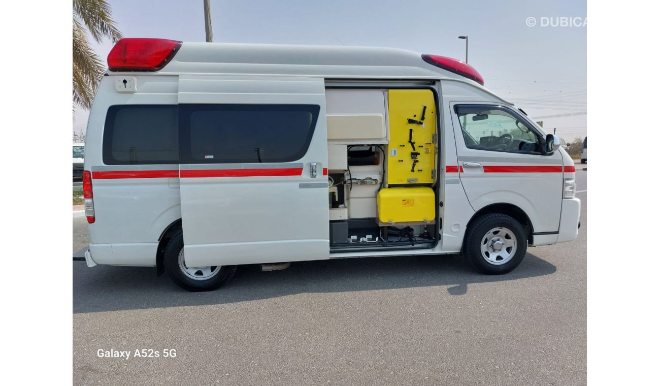 Toyota Hiace Toyota Hiace TOYOTA AMBULANCE (VAN) -2015-CC 2700 PETROL RHD AUTO