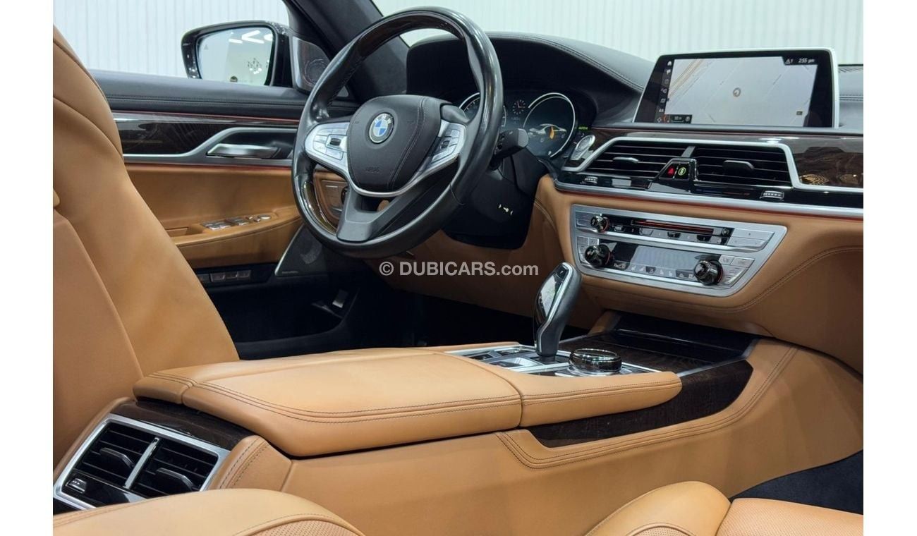 بي أم دبليو 750Li xDrive (450 HP) 2017 BMW 750Li xDrive, Warranty, Sep 2025 BMW Service Pack, Fully Loaded, GCC