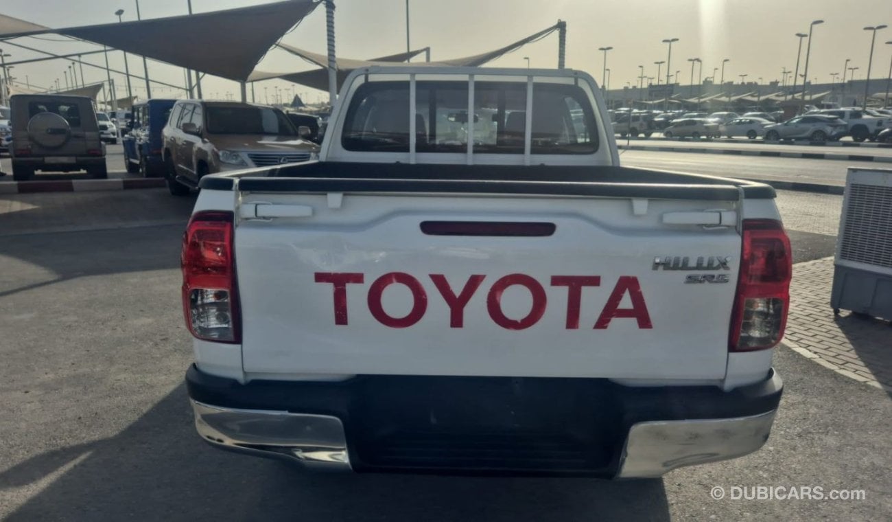 تويوتا هيلوكس 2016 Toyota Hilux GLX (AN120), 4dr Double Cab Utility, 2.7L 4cyl Petrol, Automatic, Four Wheel Drive