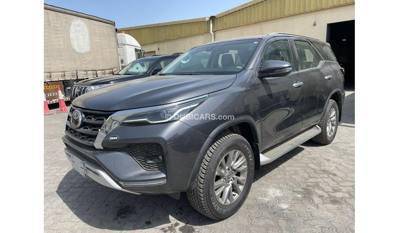 تويوتا فورتونر Toyota Fortuner 2.8L Diesel , SRX Full Option , 2024 Model