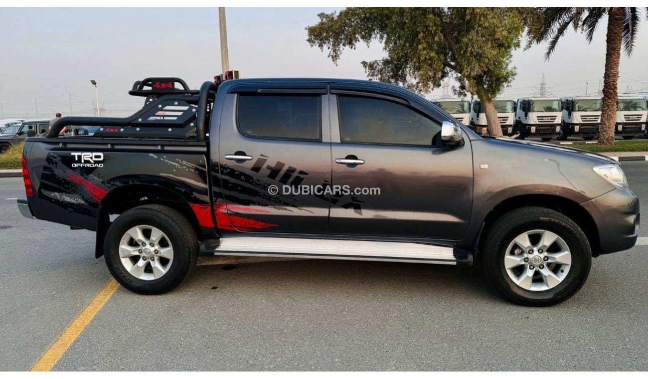 Toyota Hilux DOUBLE CABIN | 2.5L DIESEL | MANUAL TRANSMISSION | PREMIUM SPORT BAR WITH BASKET | 2011 | LHD | REAR