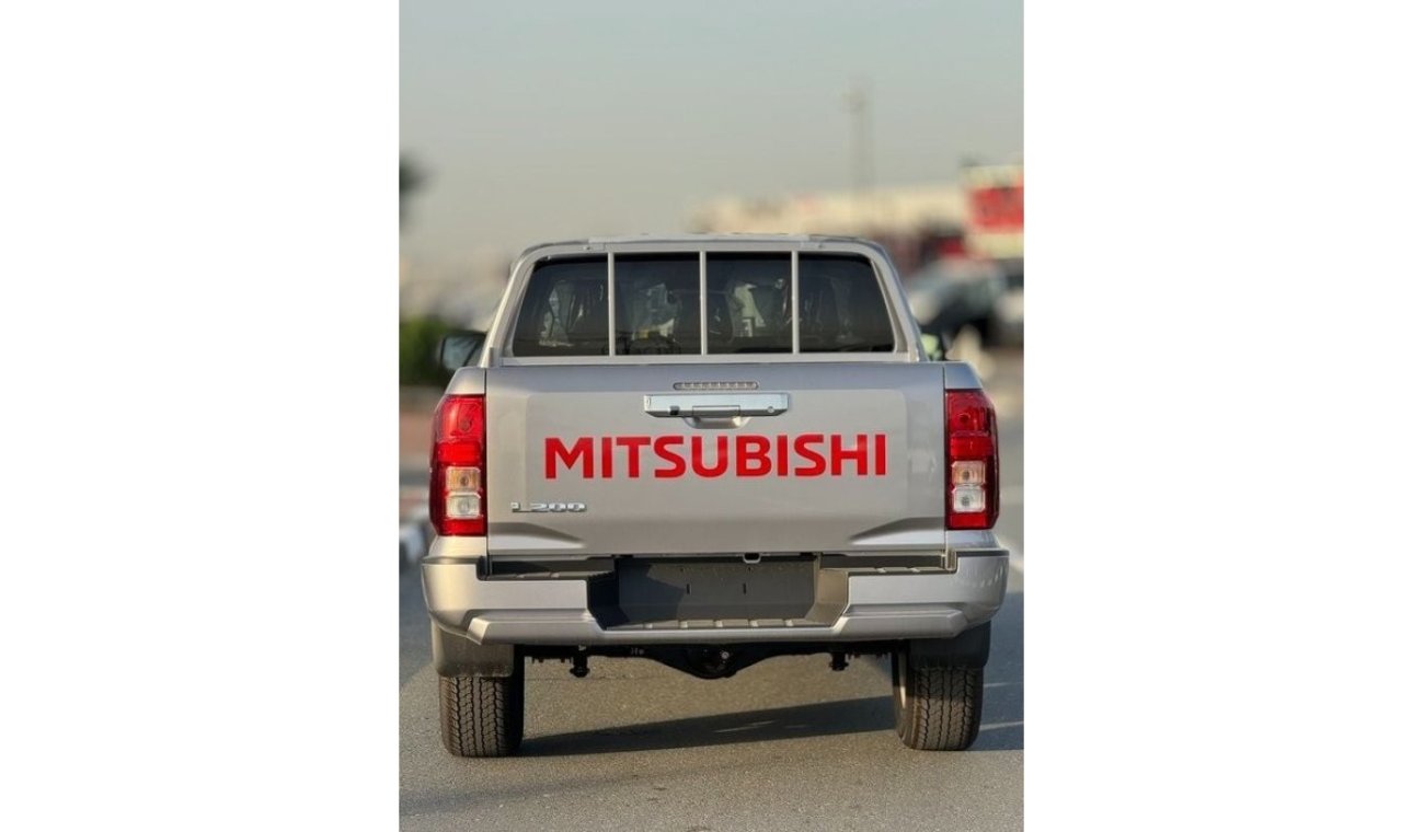 Mitsubishi L200 MITSUBISHI L-200 Petrol GLX