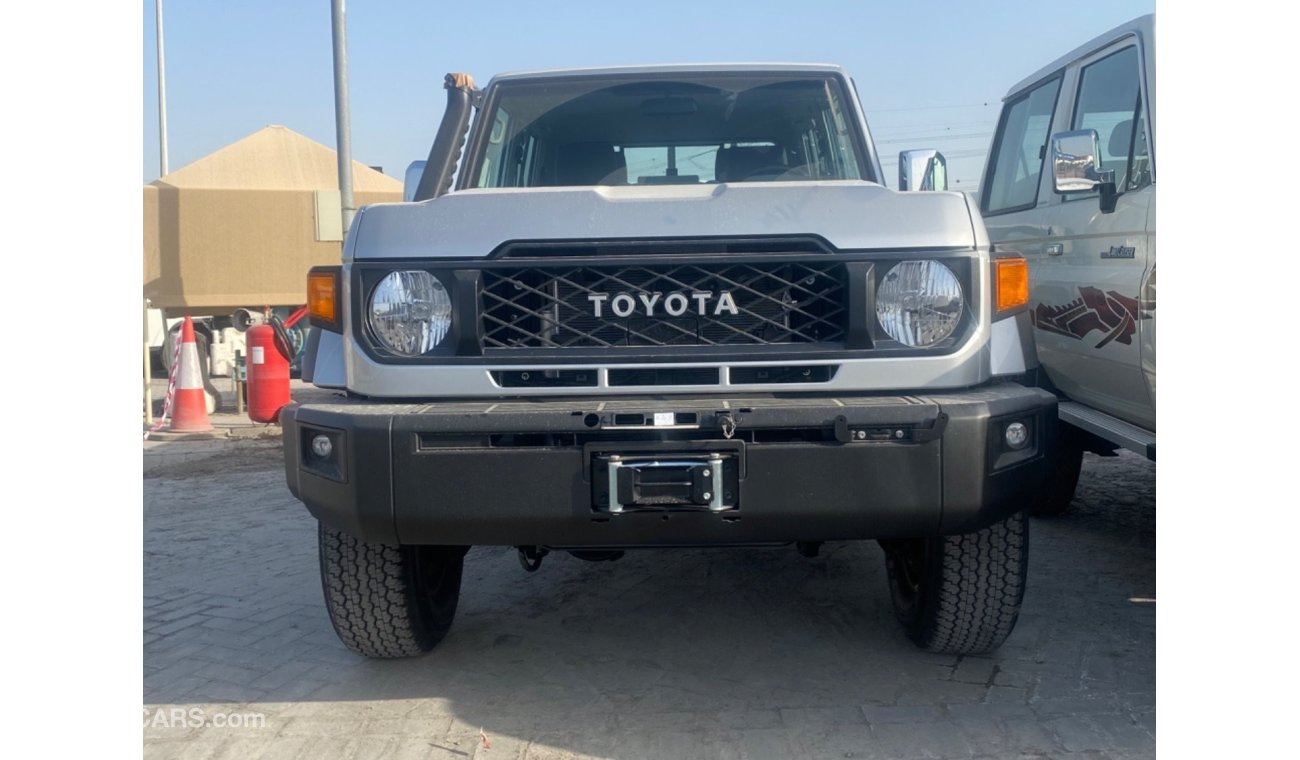 Toyota Land Cruiser Pick Up 4.0L D/C