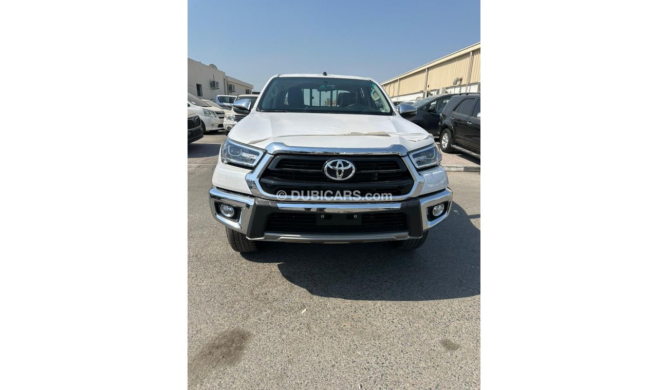 Toyota Hilux TOYOTA HILUX 2.7 MT FULL OPTION WITHOUT PUSH START WHITE 2025