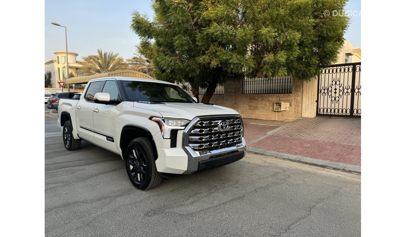 Toyota Tundra 2024 platinum fully loaded 4x4