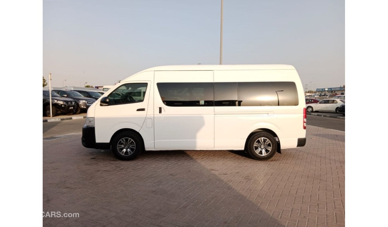 Toyota Hiace TOYOTA HIACE VAN RIGHT HAND DRIVE (PM1260)