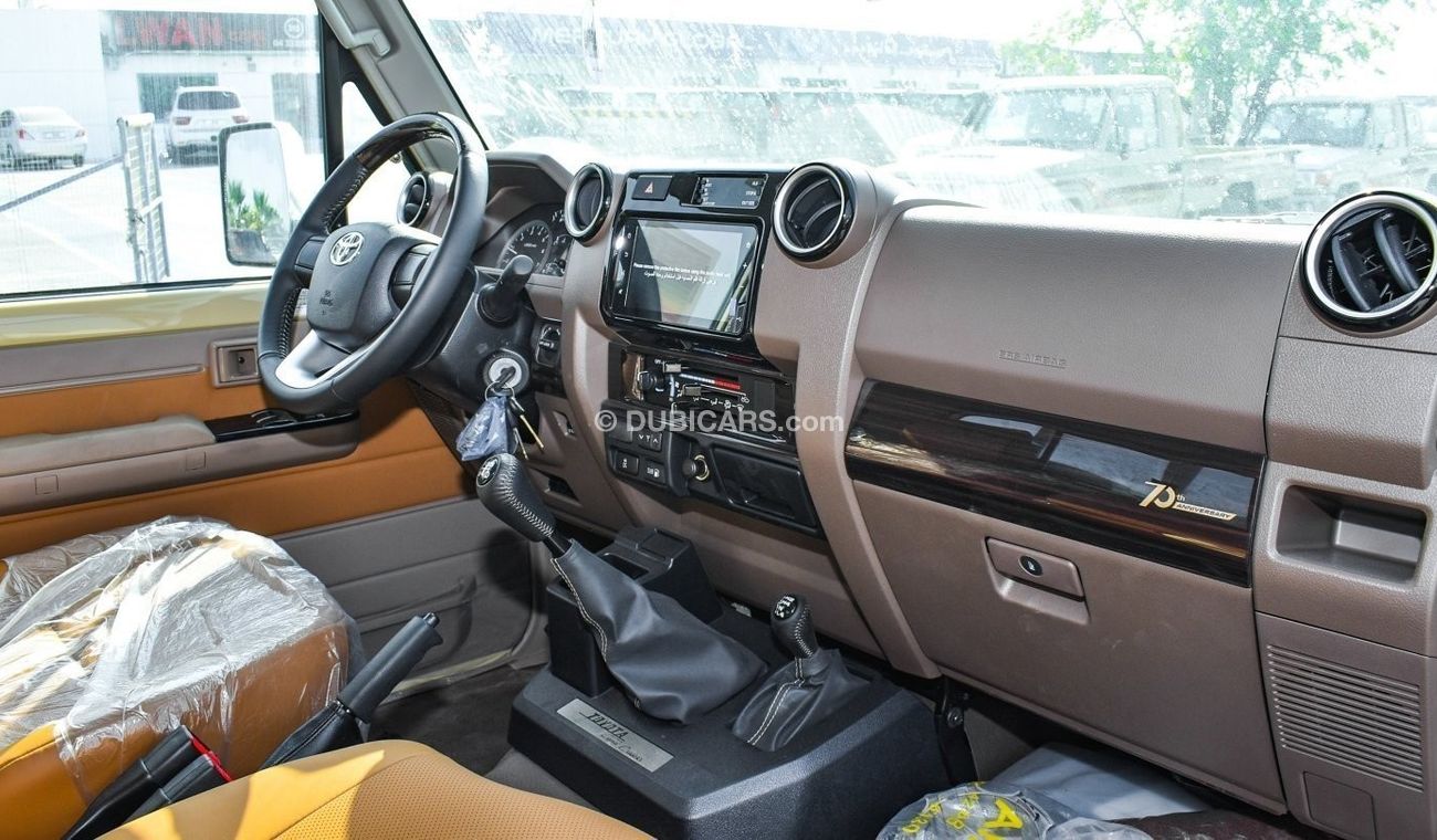 Toyota Land Cruiser Pick Up SC 4.0L V6 Petrol Single Cabin