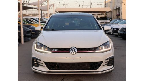 فولكس واجن جولف GTI P1 موديل 2018 , خليجي , فل اوبشن ,  بانوراما , عداد ديجيتال , 4 سلندر, جير تماتيك , عداد المسافا