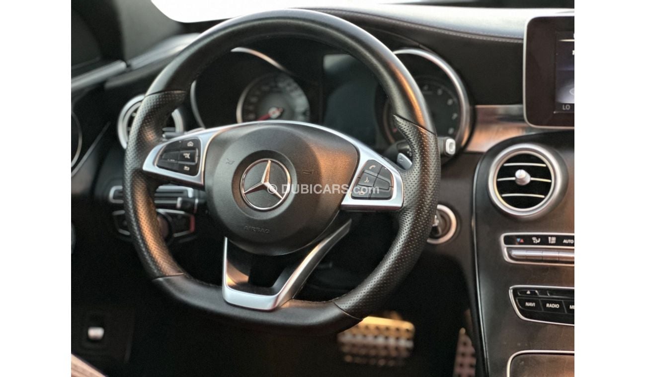 مرسيدس بنز C200 MODEL 2016 GCC CAR PERFECT CONDITION FULL OPTION PANORAMIC ROOF AMG