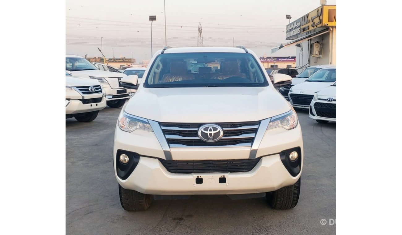 تويوتا فورتونر TOYOTA FORTUNER EXR ( PETROL )