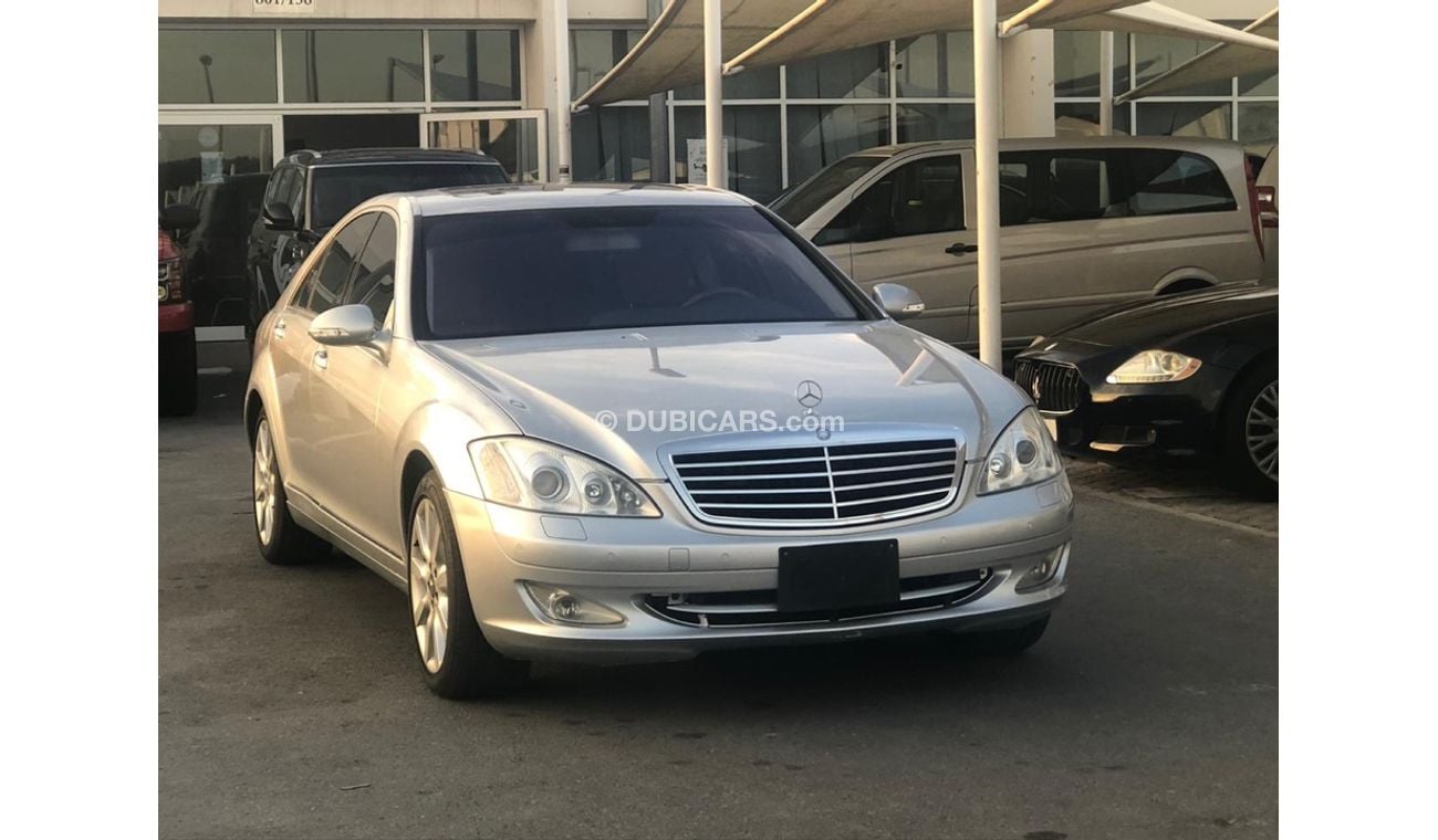 Mercedes-Benz S 500 Mercedes Benz S500 model 2009 GCC car prefect condition full service