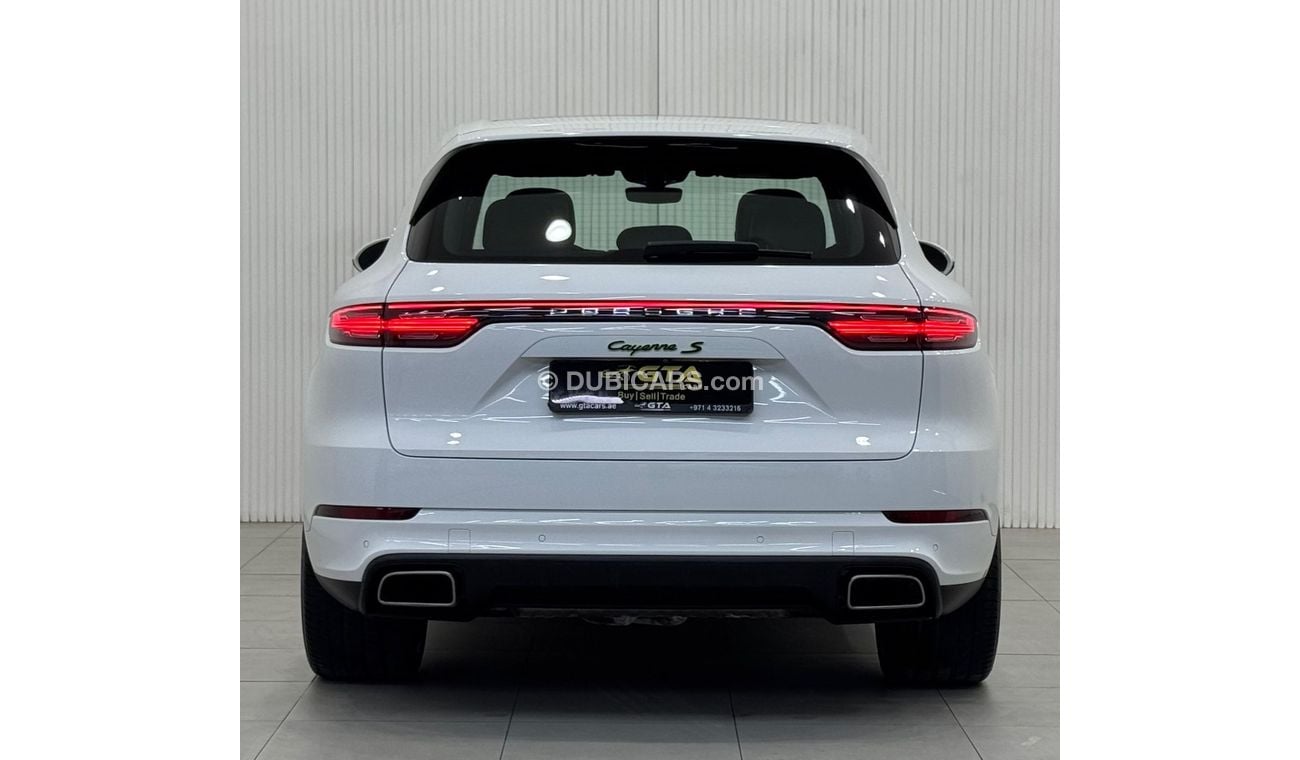 Porsche Cayenne Std 3.0L (335 HP) 2018 Porsche Cayenne, Warranty, Full Service History, Excellent Condition, GCC