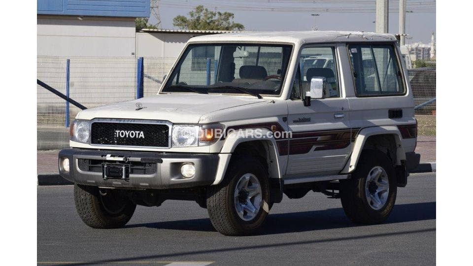 New Toyota Land Cruiser 71 HARDTOP SHORT WHEEL BASE V6 4.0L PETROL 2015 ...