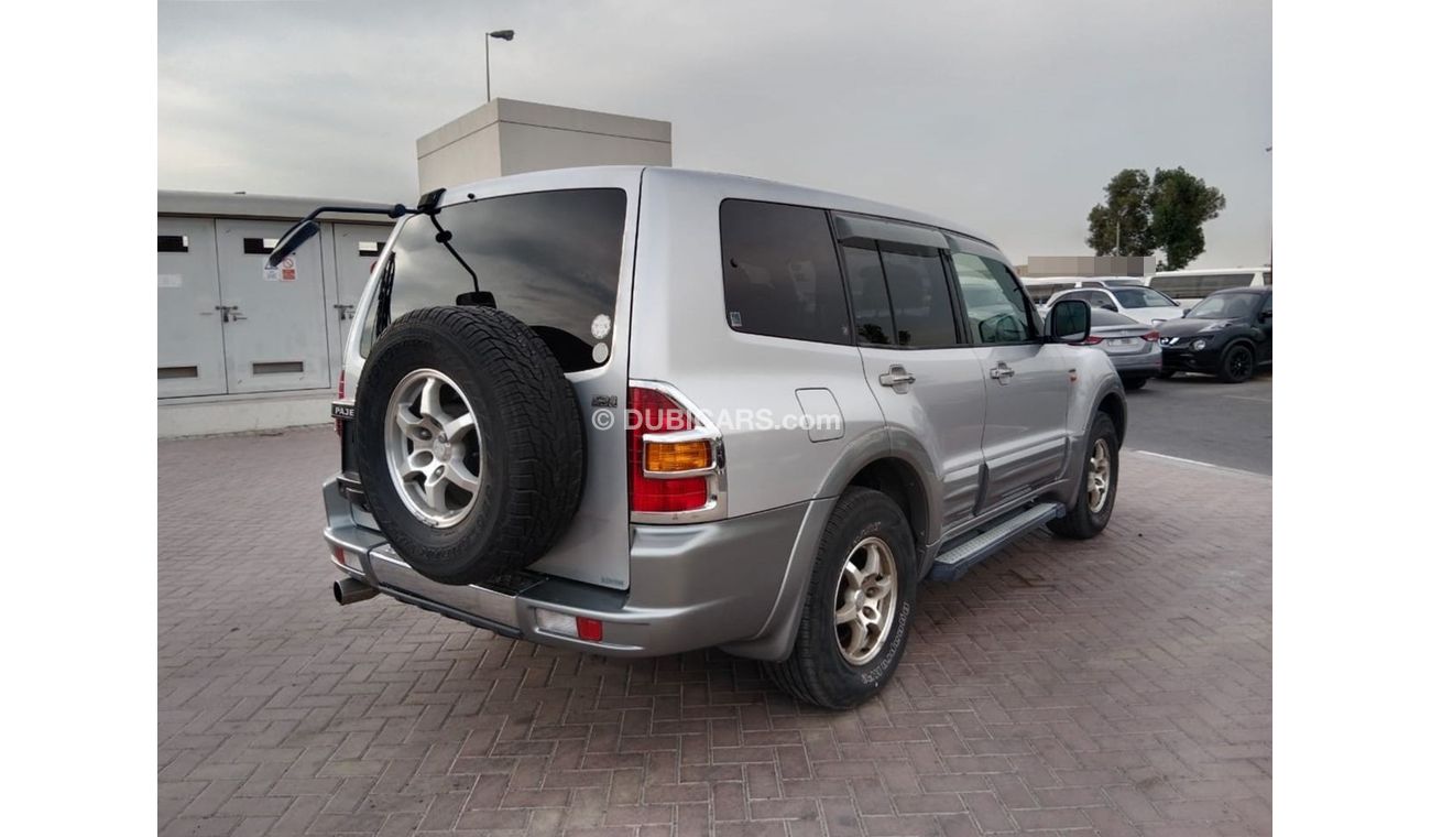 ميتسوبيشي باجيرو MITSUBISHI PAJERO RIGHT HAND DRIVE(PM05806)