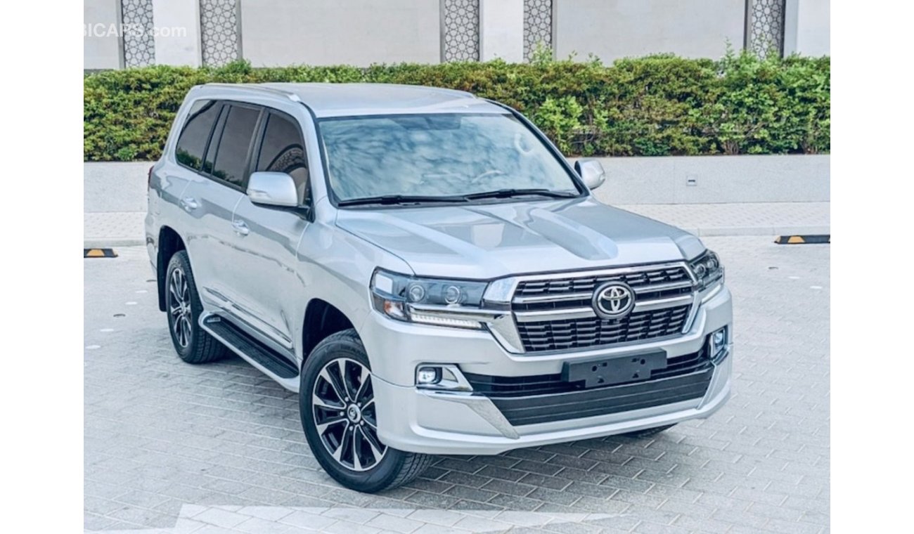 تويوتا لاند كروزر Toyota landcuriser 2019 GXR V6  Petrol  Left  Hand Drive Excellent Condition