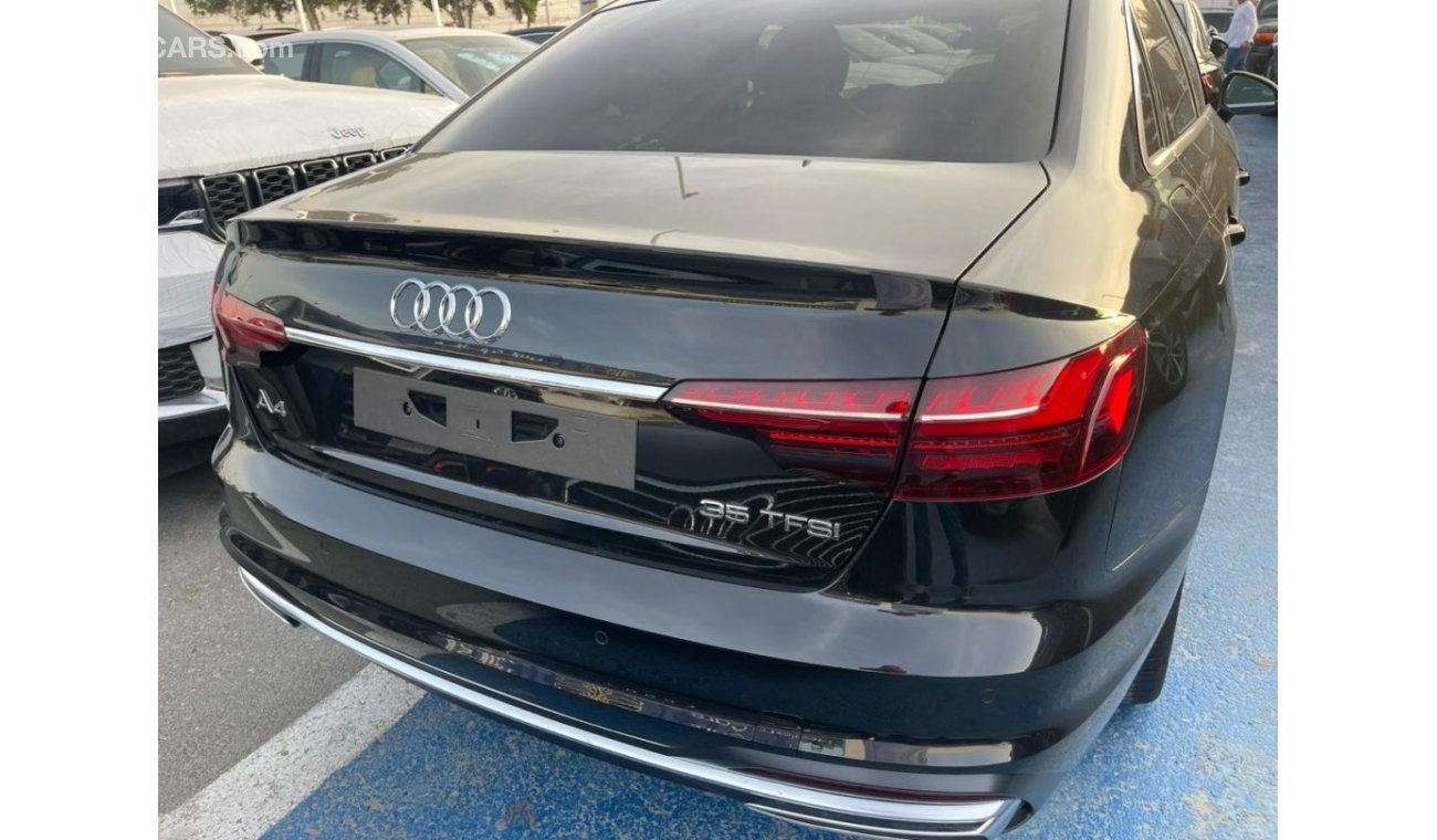 أودي A4 Audi A4 LIMOUSINE 35 TFSI S TRONIC 7G 2022