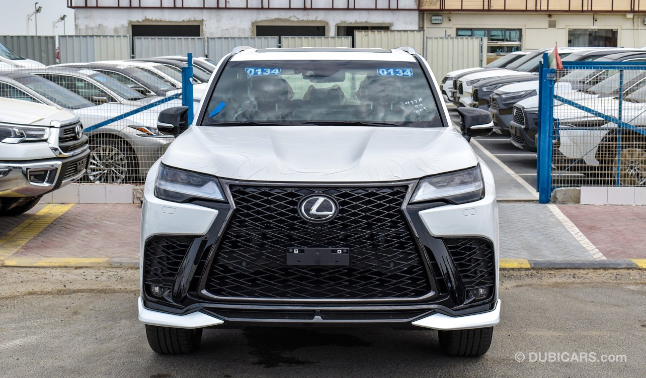 Lexus LX600