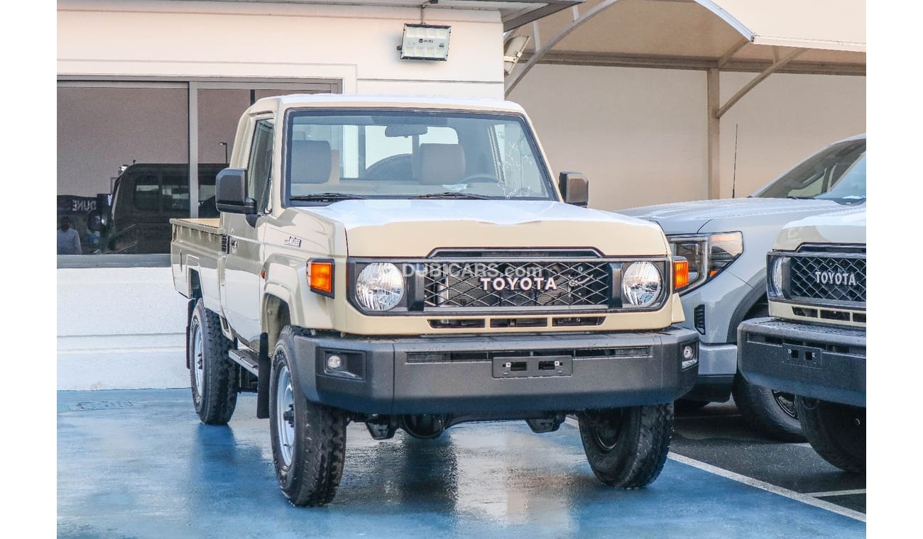 تويوتا لاند كروزر بيك آب Toyota Land Cruiser Pick Up 2024 4.0L Single Cab