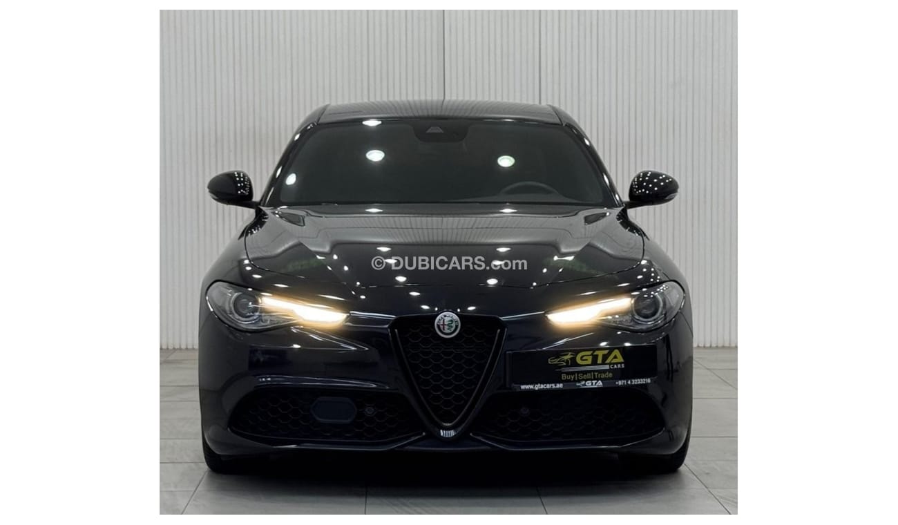 ألفا روميو جوليا 2023 Alfa Romeo Giulia Veloce, Jan 2028 Agency Warranty + Service Package, Full Service History, GCC