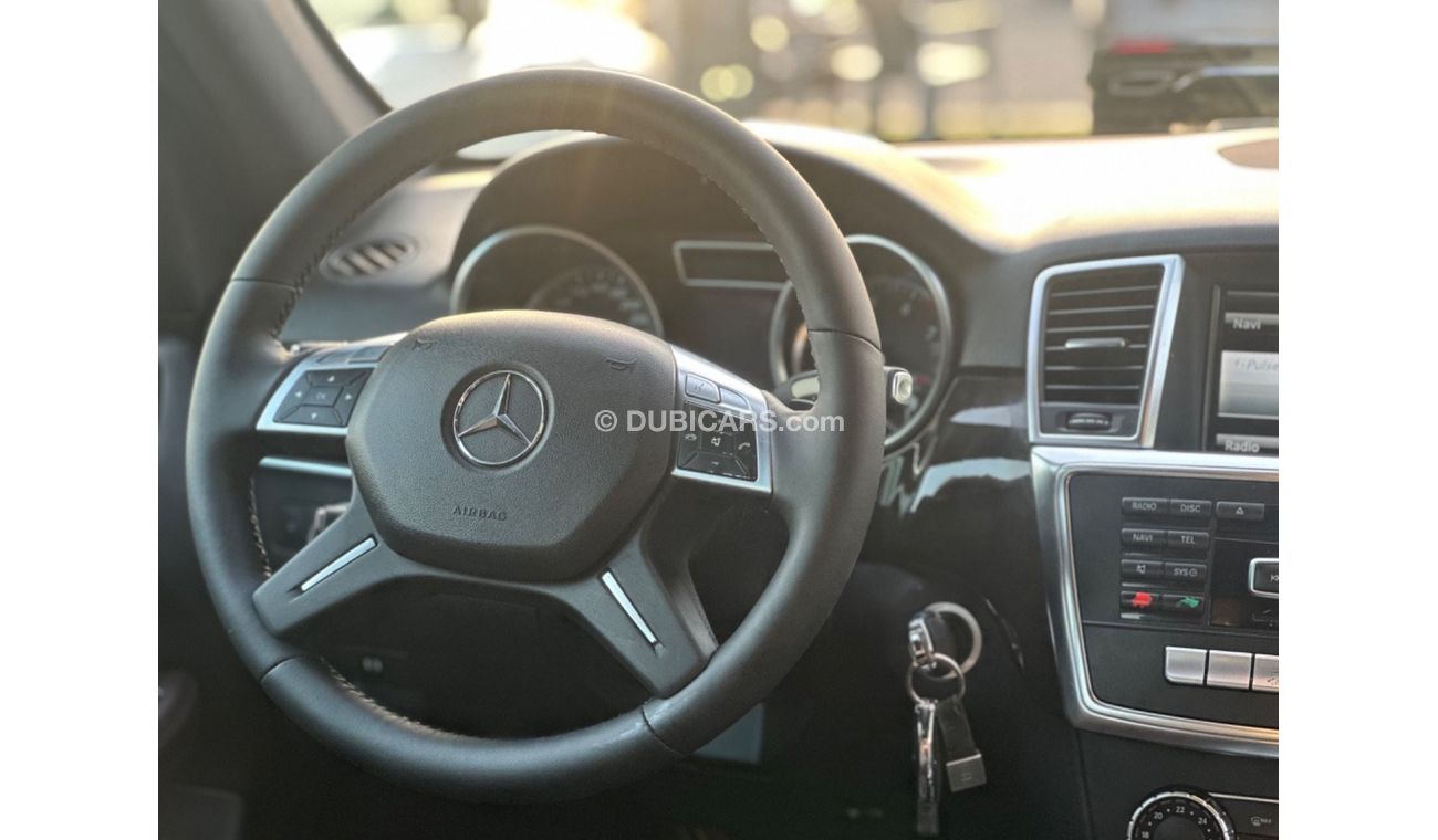 Mercedes-Benz ML 500 MODEL 2013 GCC CAR PERFECT CONDITION INSIDE AND OUTSIDE FULL OPTION