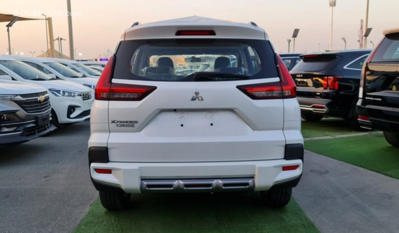 Mitsubishi Xpander XPANDER Cross 2025 Full option 2WD 7 seats  SUV 4 Cylinder