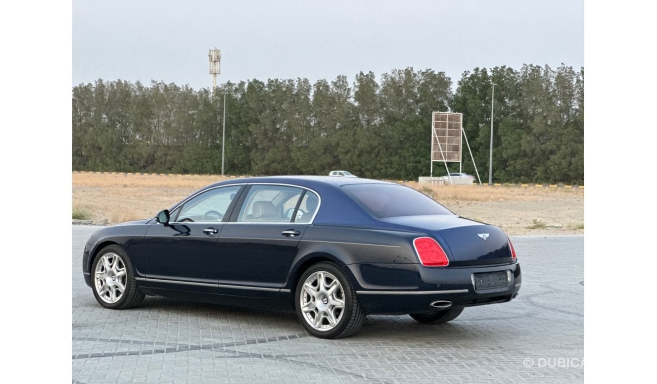 Bentley Continental Flying Spur MODEL 2010 GCC CAR PERFECT CONDITION INSIDE AND OUTSIDE FULL OPTION