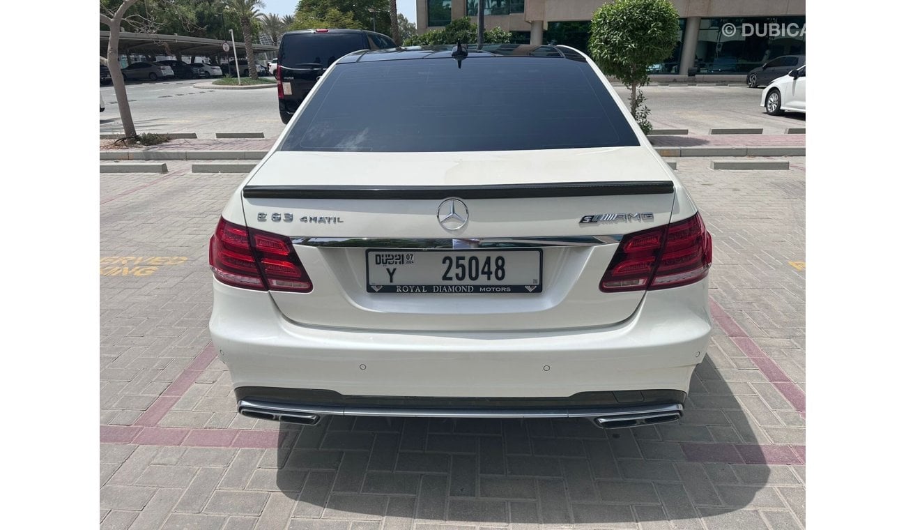 Mercedes-Benz E 63 AMG Std 5.5L