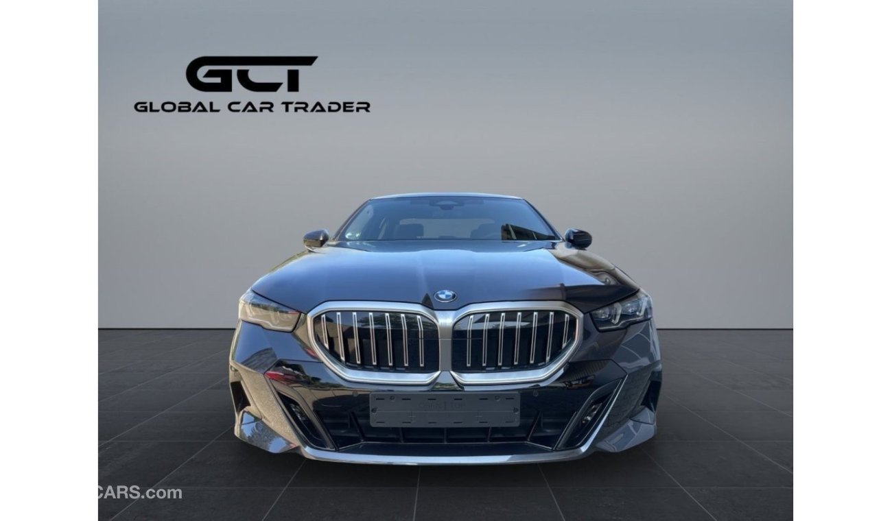 BMW 520i M Sport FACELIFT*PANO*H&K*I-GLOW*CARBON*21"