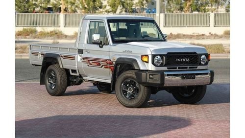 تويوتا لاند كروزر بيك آب 2024 Toyota LC79 Single Cab 4.0 - SILVER inside BEIGE | Export Only