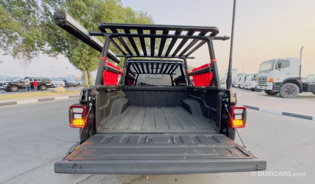 Jeep Gladiator PREMIUM CAMPING ACCESSORIES INSTALLED | ROOF MOUNTED LED LIGHTS | 3.6L PETROL | RHD | 2020 | 4 X 4 |