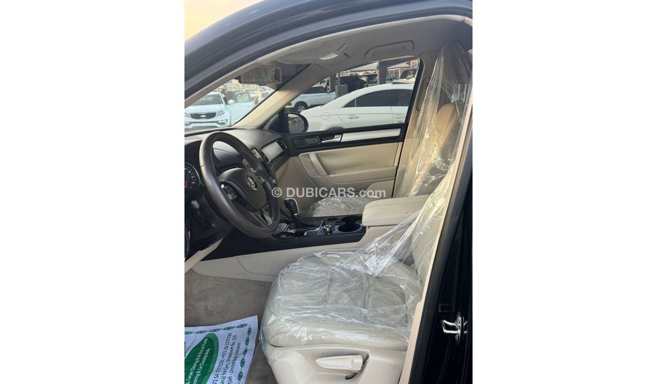 فولكس واجن طوارق SE 3.6L good condition inside and outside