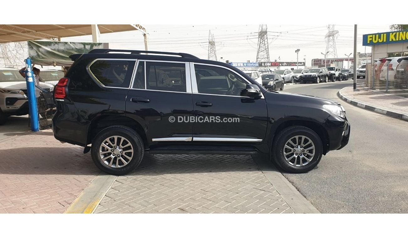 تويوتا برادو 2.7L 4WD PETROL FULL OPTION