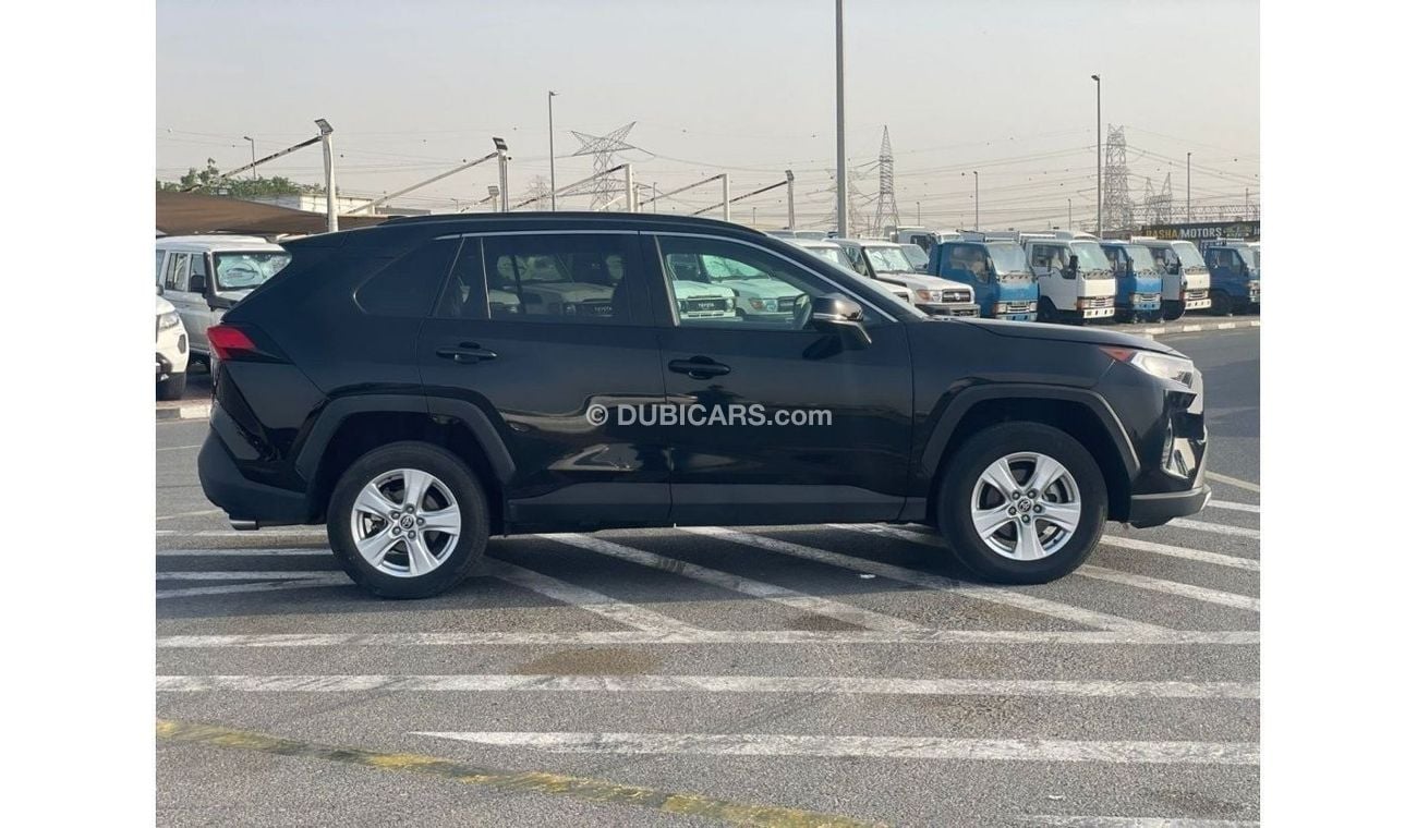 تويوتا راف ٤ 2021 Toyota Rav4 XLE MidOption+ Push start - 2.5L V4 - UAE PASS