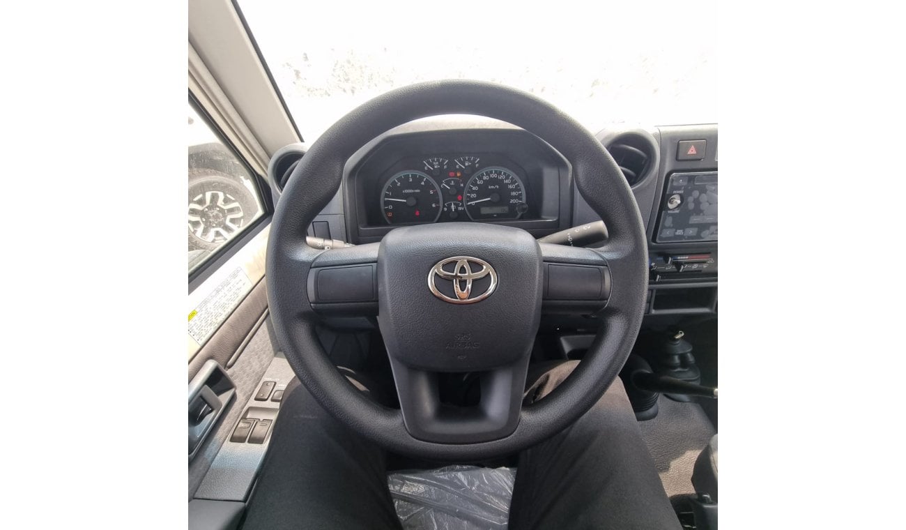 تويوتا لاند كروزر بيك آب Toyota Land Cruiser 79 Single Cab V8 4.5L Diesel 2024YM