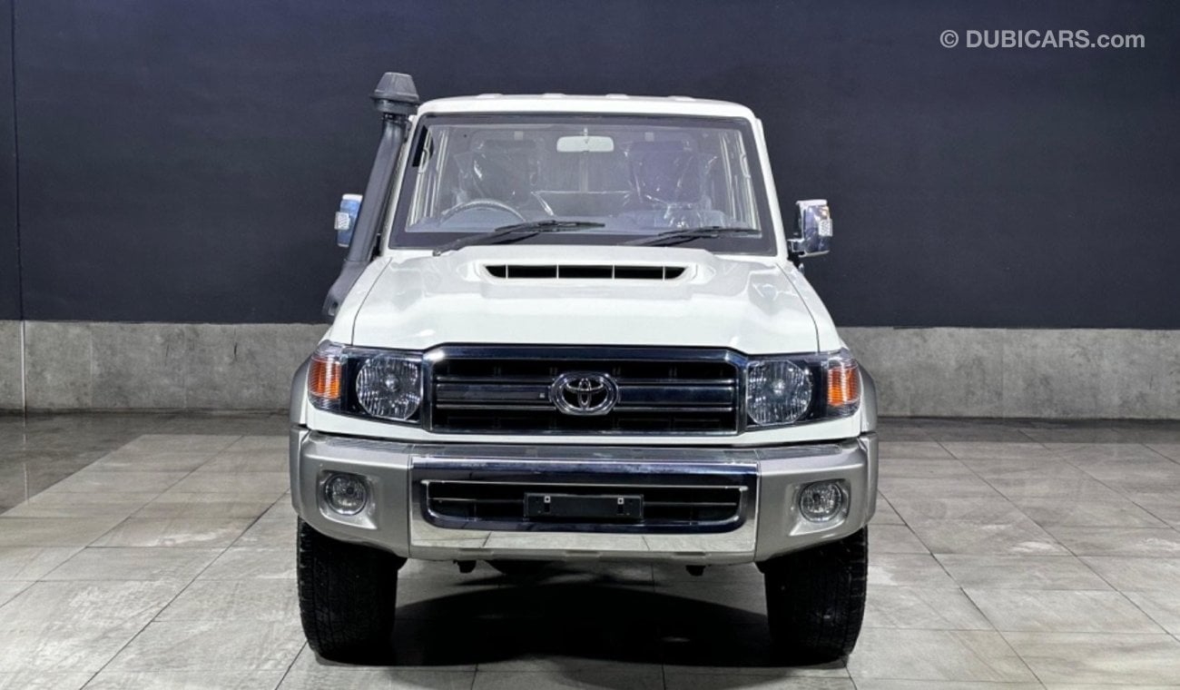 Toyota Land Cruiser Pick Up