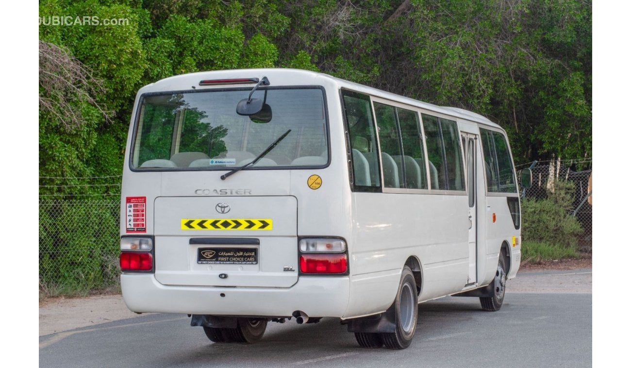 تويوتا كوستر 2016 | TOYOTA COASTER | 23-SEATER | AUTOMATIC DOOR | GCC SPECS | T79591