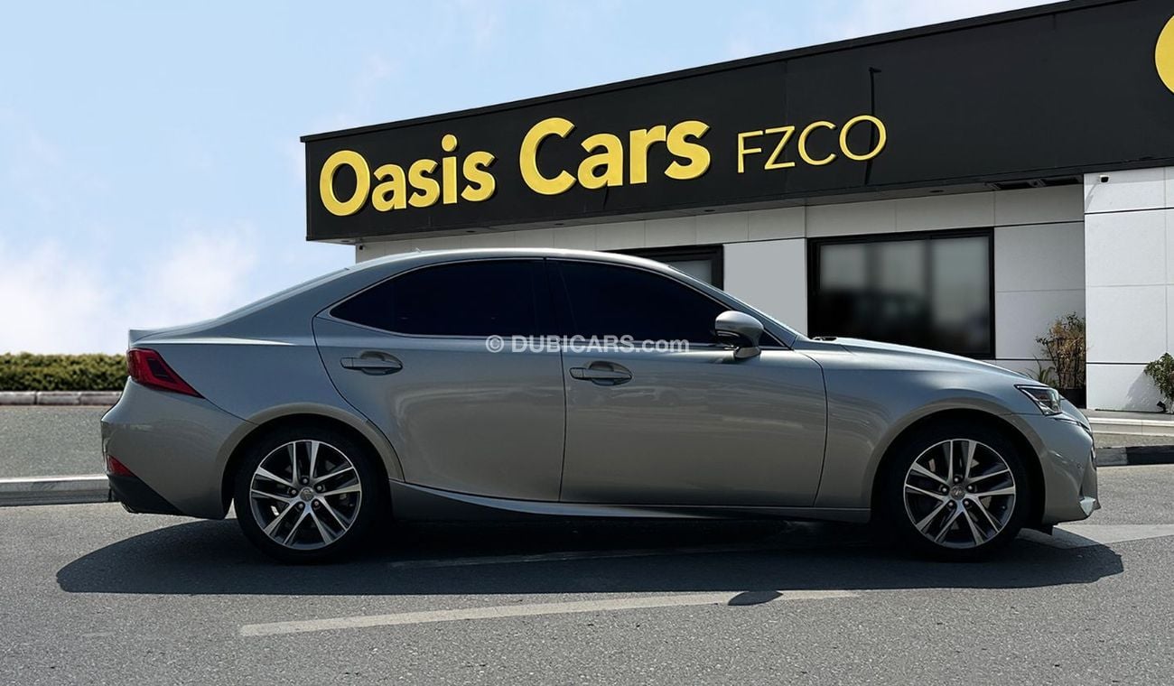 Lexus IS300 Elegant 2.0L Premier 2019 Full Service History GCC