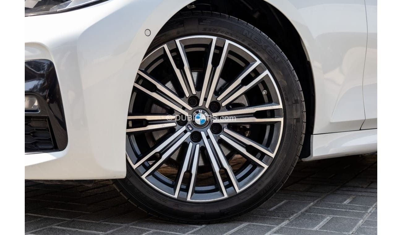 بي أم دبليو 320 M Sport 2.0L BMW 320i M-Sport 2020 GCC under Warranty with Flexible Down-Payment.