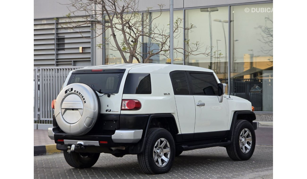 Toyota FJ Cruiser TOYOTA FJ GXR 2015 GCC GOOD CONDITION INSIDE OUT SIDE