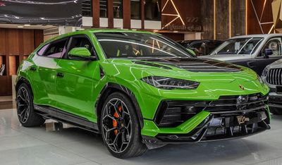 لامبورغيني اوروس 4.0T V8 Performante full carbon top of the line 2023 ( warranty and full ceramic )