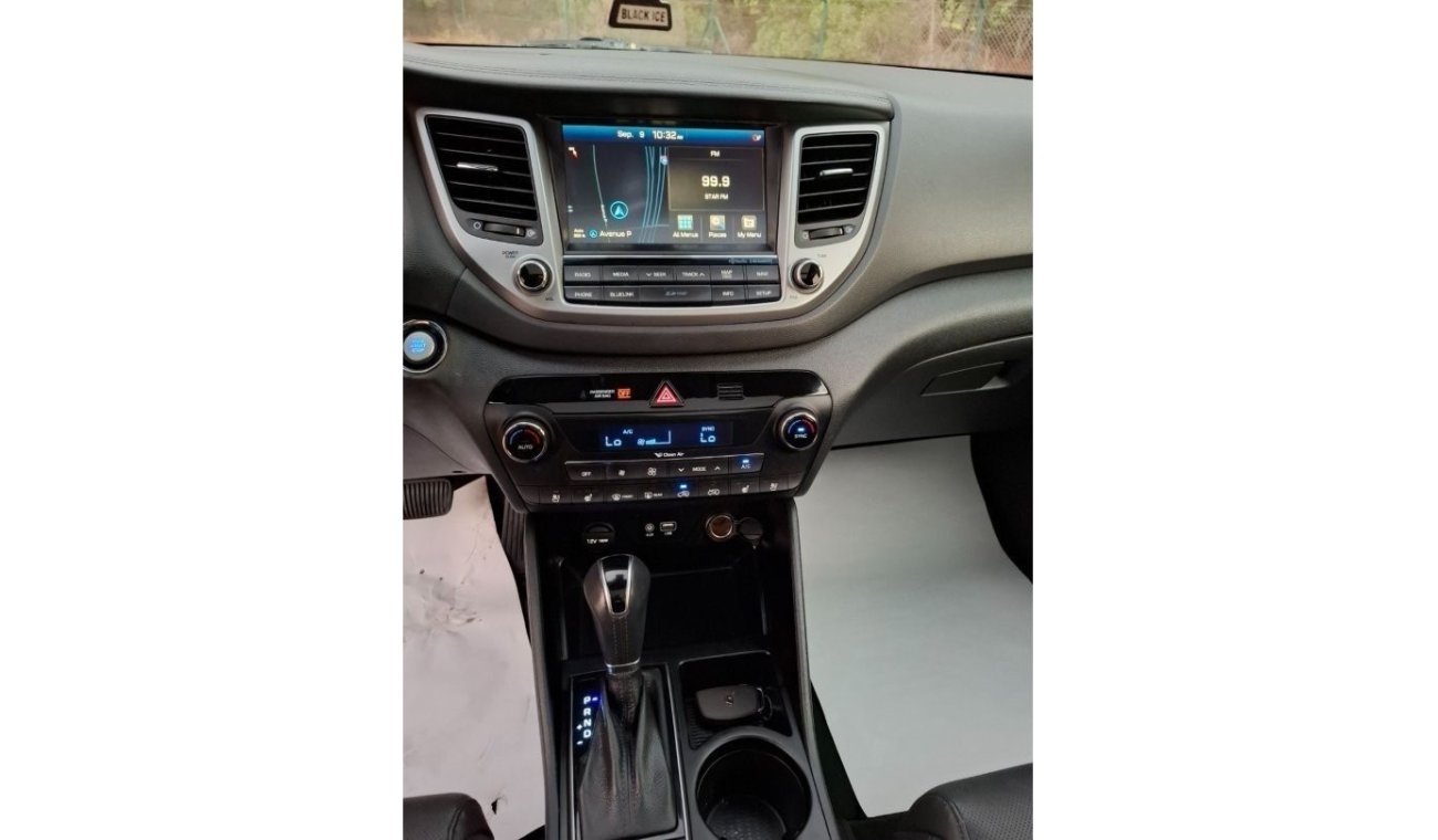 Hyundai Tucson GLS Plus Tucson, American import, accident-free, unpainted, full specifications, panoramic, full spe