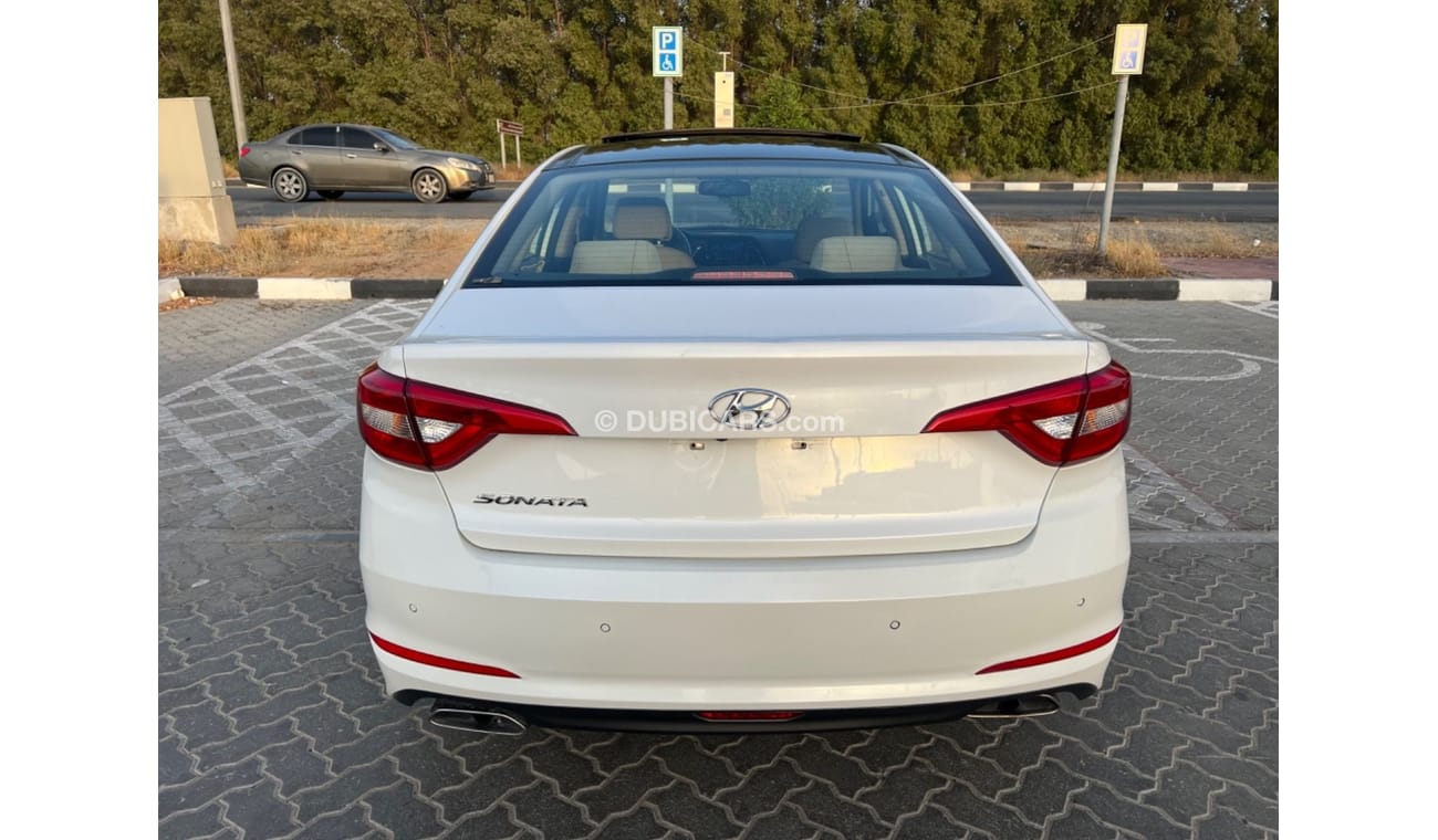 هيونداي سوناتا 2017 Hyundai sonata Gls Top (LFA) 4dr Sedan 2.4L4cyl petrol automatic front wheel drive Good conditi